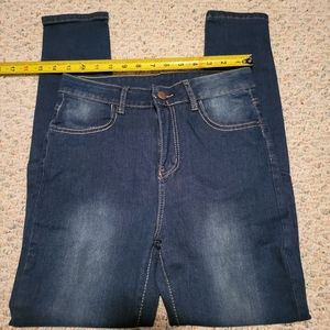 NWOT skinny jeans